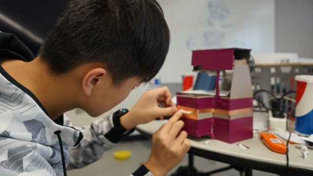 大赛围绕“智慧互联”主题